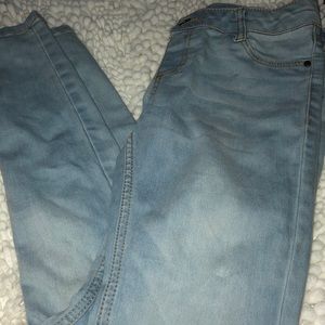 Light washed Skinny Jeans